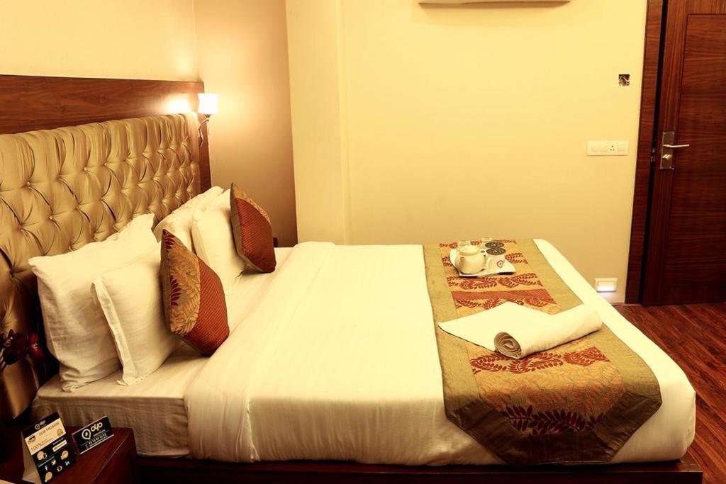 Oyo 1522 Npg Hotel Calcutta Eksteriør billede