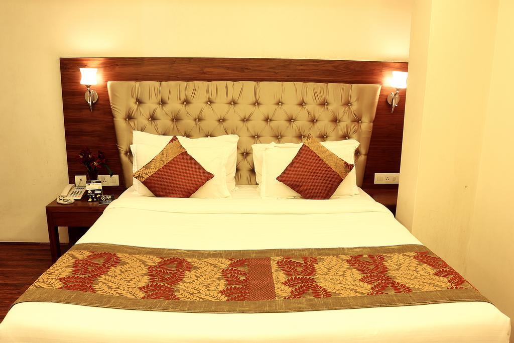 Oyo 1522 Npg Hotel Calcutta Eksteriør billede